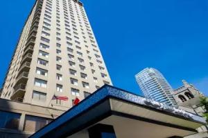 Century Plaza Hotel, Vancouver