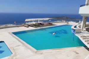 Santefe Homes Gumusluk Villa, Guemuesluek