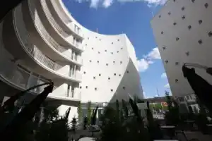 Párizs Garden Apartments, Debrecen