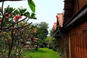 Ruenton Resort, Ban Bang Sare