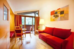 Hotel Gasthof Mitteregger -Best Place in Town with Summercard and Breakfast, Kaprun