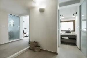 Winery Hotel 1870, Fira