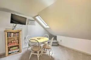 Townhome w/ Deck: Walk to Mirror Lake & Main St! Apartments, Lake Placid