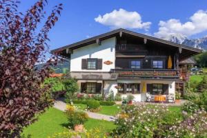 Hahn -kierngasshausl- Tourist base, Schonau am Konigssee