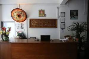 Wai Wai Place Hotel, Yangon