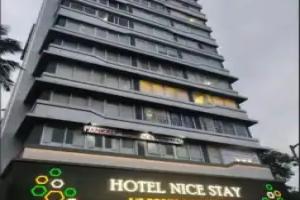 Hotel Nice Stay, Mumbai
