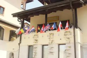Asti Arthotel, Sinemorets