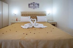 FabView Studio Apartments, Panormos