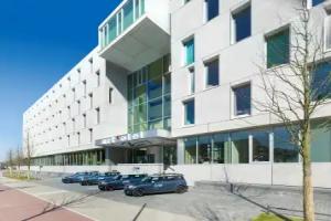art'otel Cologne powered by Radisson Hotels, Koln