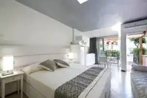 Villa Giada Resort, Imperia