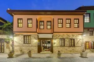 Kaucuk Otel, Antalya