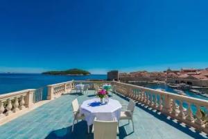 Villa Adriatica - 4 bedroom vacation house, Dubrovnik