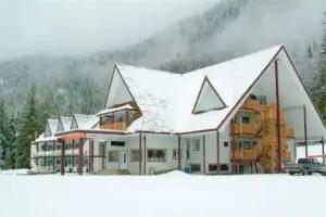Peaks Motel, Revelstoke