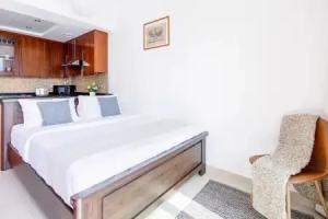 Spacious Studio in new 8 Boulevard Walk!, Dubai