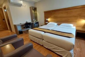 Hotel Grand Galaxy, Yangon