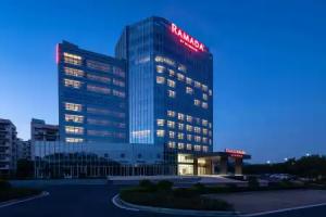 Ramada by Wyndham Hi-Tech Zone Hotel, Guilin