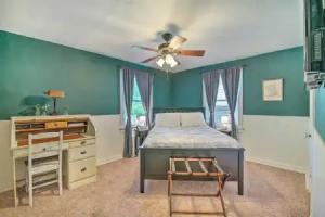 Historic Cottage: 7 Mi to Table Rock Lake!, Branson