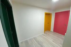 Room in Apartment - Three Doors Apartments, Papaya 1-bedroom Apartment, Tirana