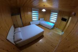 Ozer Apart, Uzungol