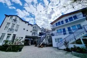 Laguna Beach Club Bazaleti Lake, Duscheti