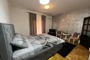 Studio Place, Podgorica