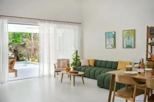 Zen Paradise Pool Villa by Sea N' Rent, Hinkong