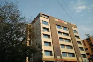 Hotel Silver Inn, Mumbai