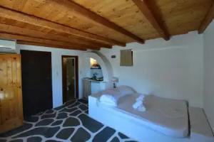 Petra Holiday Village, Ios Chora