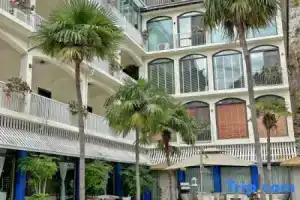 Baima Holiday Qingshe Seaview Manor Hotel
