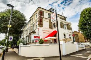 London Guest House by OYO - Acton, London