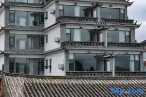 Holly Courtyard · Tranquil | Holly Hotel Mountain and Snow Resort, Lijiang