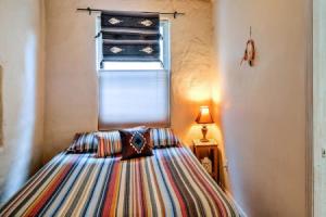 Authentic Adobe Abode < 1 Mile to Sante Fe Plaza! Tourist base, Santa Fe