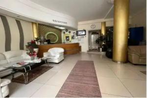 Vatan Otel, Izmir