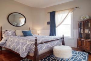 Modern Apartment Near Forsyth, Savannah