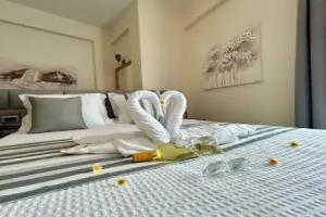 Golden Moments Luxury Stone Villas., Messaria