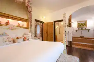 Swiss Valley Hip Resort, Suan Phung