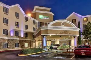 Holiday Inn Express & Suites HOUSTON-DWTN CONV CTR by IHG, Houston