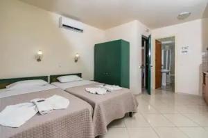 Gianna Apartments, Almirida