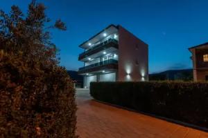 Villa Dalmata, Trogir