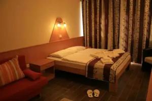 Sástó Hotel, Matrafured