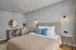 Dancing on Lidskaya 42 street, Grodno