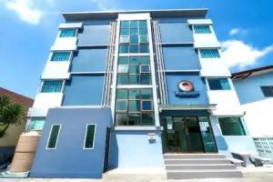 RQ Suvarnabhumi Airport by Collection O Apartments, Lat Krabang