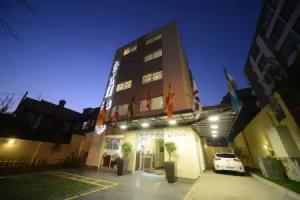 Hotel Boutique Reyall, Santiago