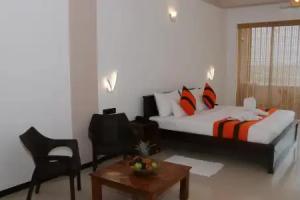 Sea Sands Beach Resort, Negombo
