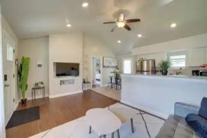 1 Mi to Arts District: Home w/ Yard! Tourist base, Tulsa