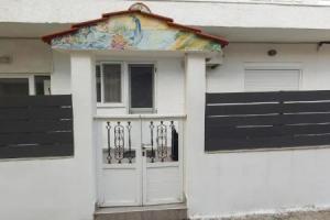 Asiminas lovely house, Ixia