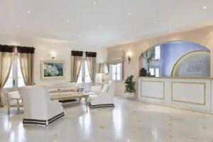 Fira - Hotels Fira - Hotels