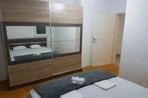 Green Village Hotel, Kotor