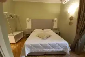 Alcapri Suite Napoli Centro, Naples