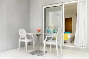 Voile Bleue Boutique Hotel, Trou aux Biches